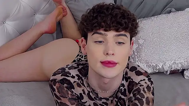 RobbyCharming live sex cam