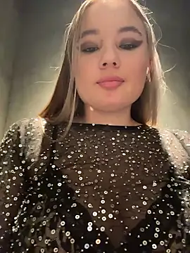 VineraSweet live sex cam