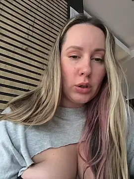 Mona_Plus live sex cam