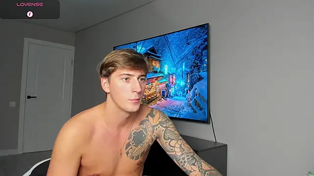 DaniHort live sex cam