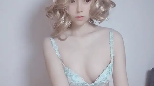 JuliaNoir's cam snapshot