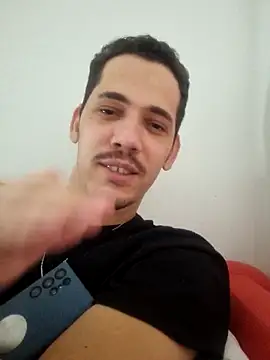 rodrigovianacastelo's cam snapshot