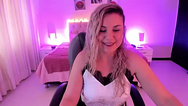 Violeta_Hotter live sex cam