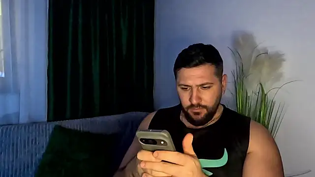 Gold_Alpha_Boy's cam snapshot