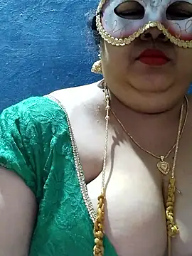 tamilthanushri live sex cam
