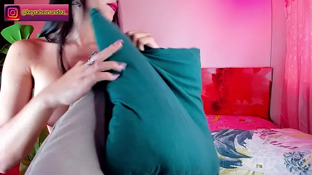 Esmeralda_h live sex cam