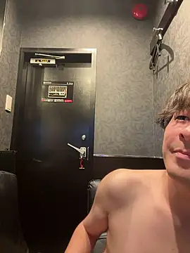 yuuki8910 live sex cam