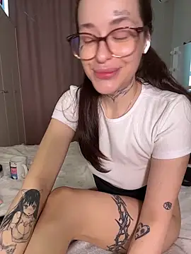 fuckdoll_18 live sex cam