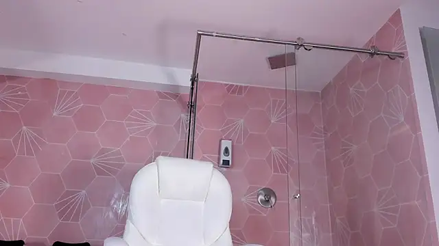 dylan_cross_ live sex cam