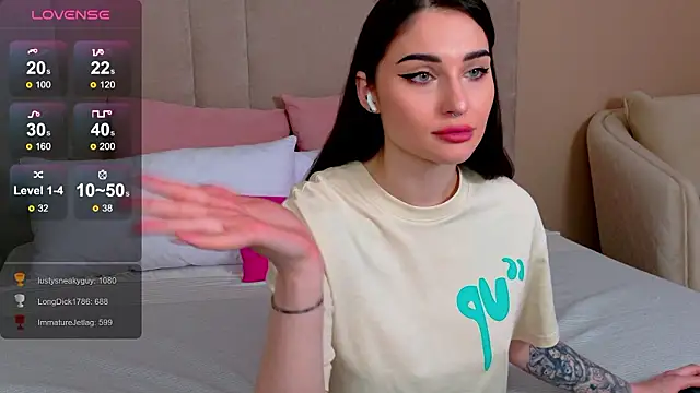 RoxiLester live sex cam