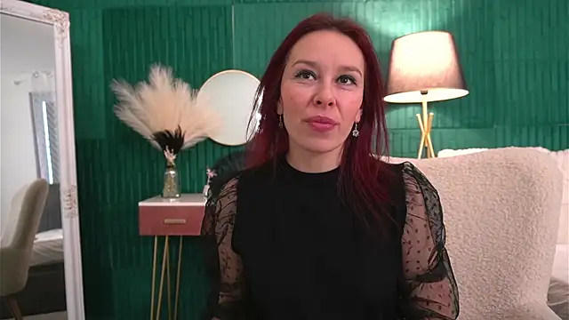 HaileyMoonn live sex cam