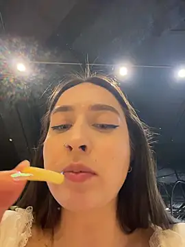 Holly_Play live sex cam