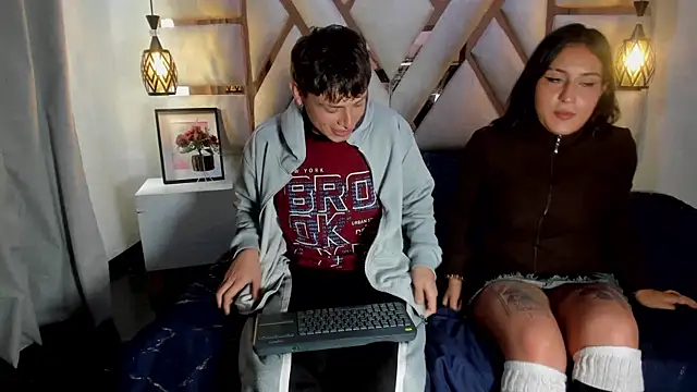 miaanddemian live sex cam