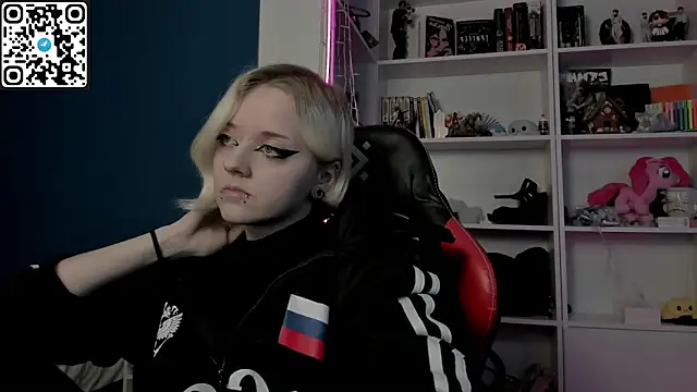 Holy_Mistress_S live sex cam