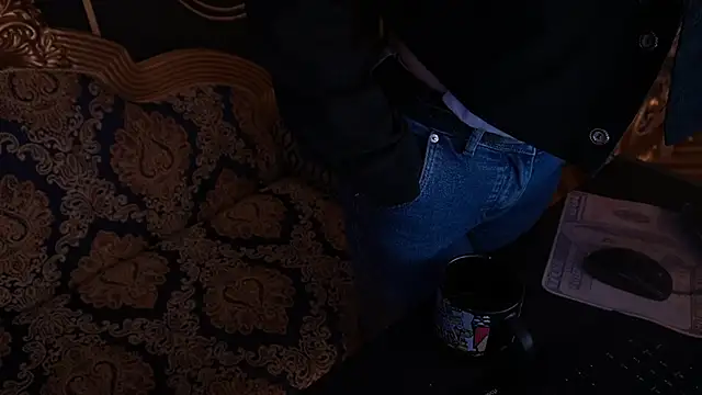 AlinaLiii live sex cam