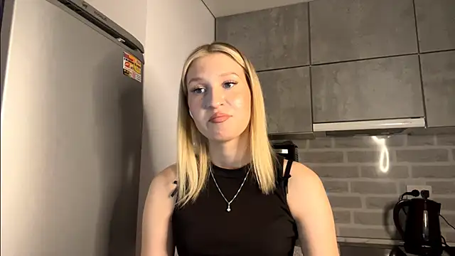 DozyLagging's cam snapshot