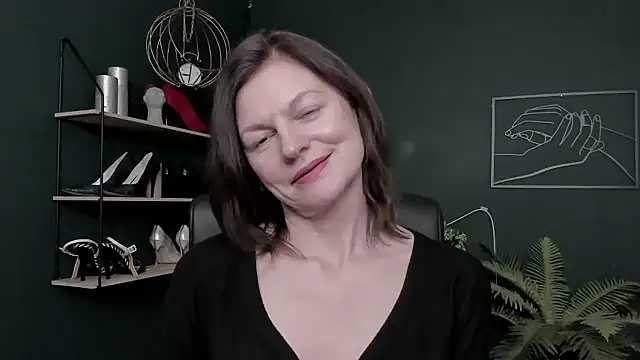 VivianWILD's cam snapshot