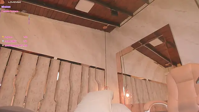 ari_monet live sex cam