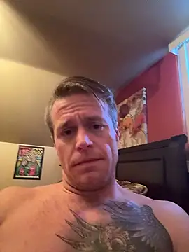 DILFiGuess1 live sex cam