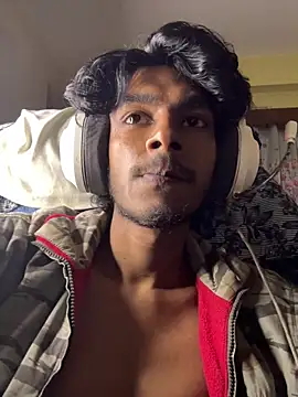 RavenKisses live sex cam