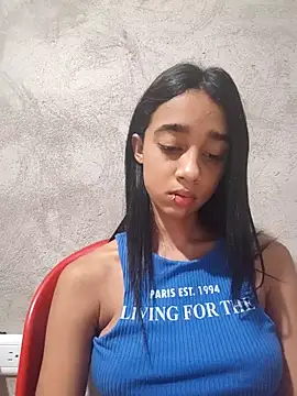 Zoe_Sweett18 live sex cam