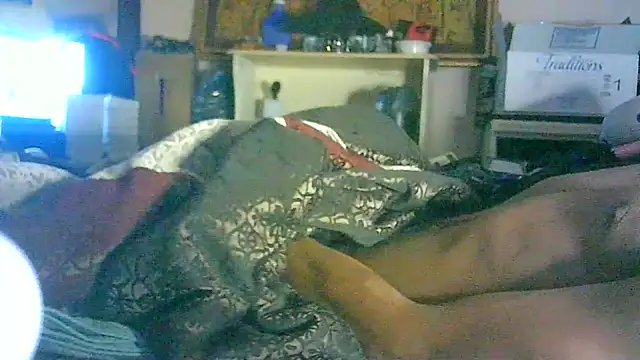 ON3YOULLN3VER_FIR3's cam snapshot