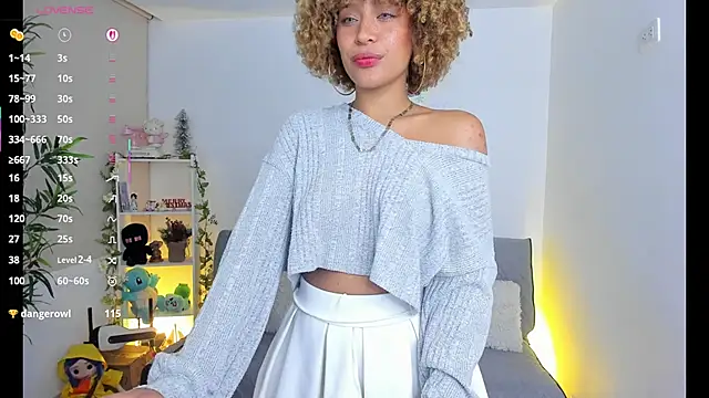 natty_romanof_18's cam snapshot