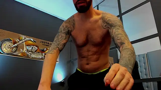 AronGrant live sex cam