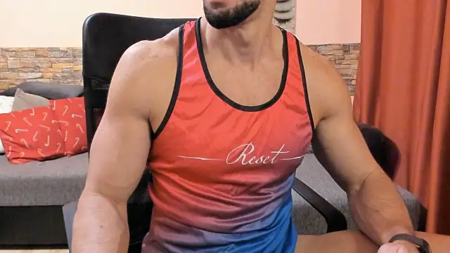 HotHunkTrainer's cam snapshot