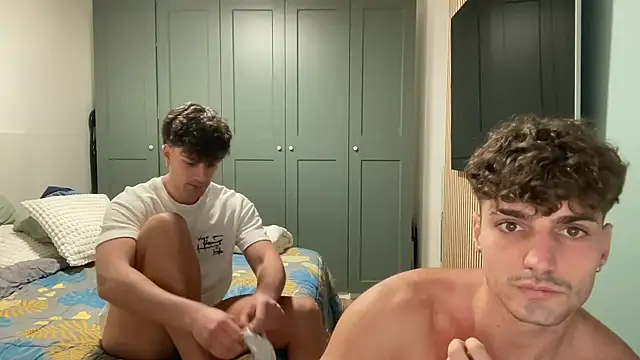 italianboy092's cam snapshot