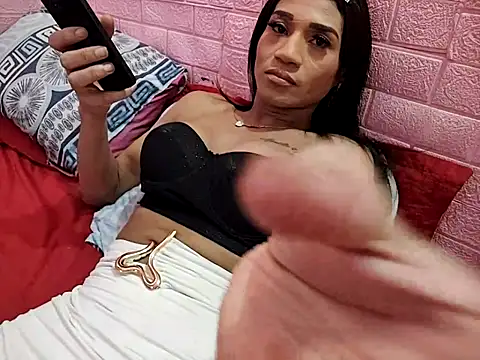 Kellye_hotTs live sex cam