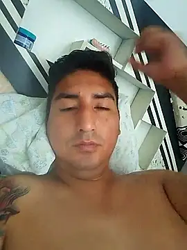 Yrresistible666's cam snapshot