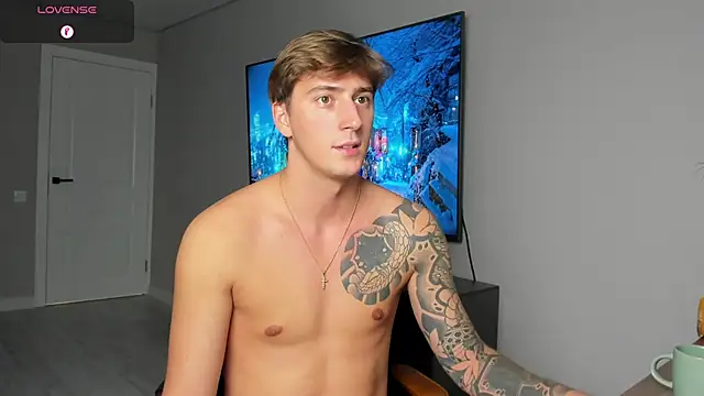 DaniHort live sex cam