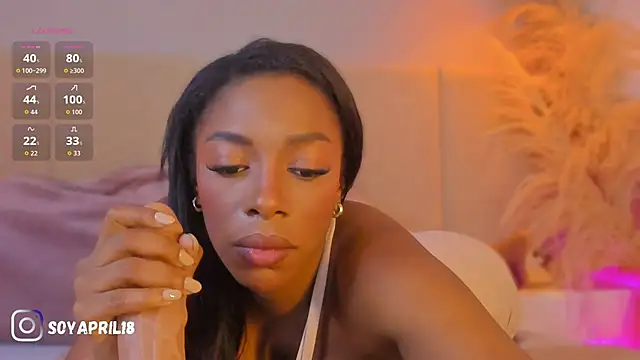 aprilebony_'s cam snapshot