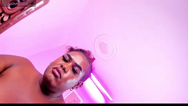 GEANNAROSE live sex cam