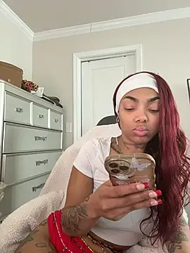 butterflybootyy live sex cam