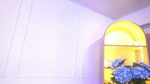 elasummer live sex cam