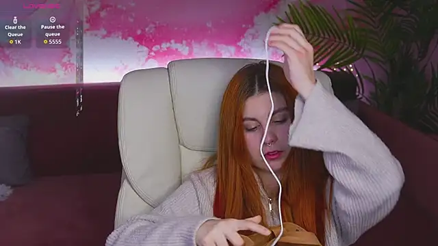 GingerPinky live sex cam