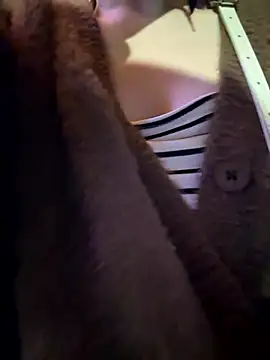 Meii-meyy live sex cam