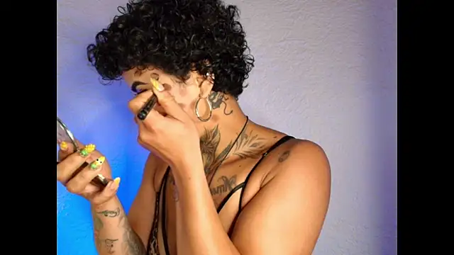 Canela_Osada_'s cam snapshot