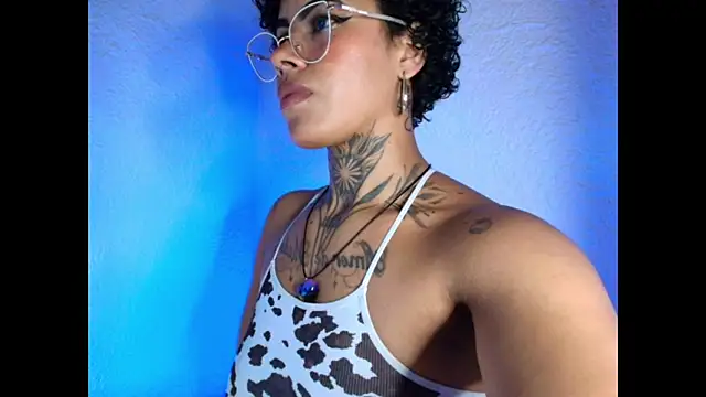 Canela_Osada_'s cam snapshot