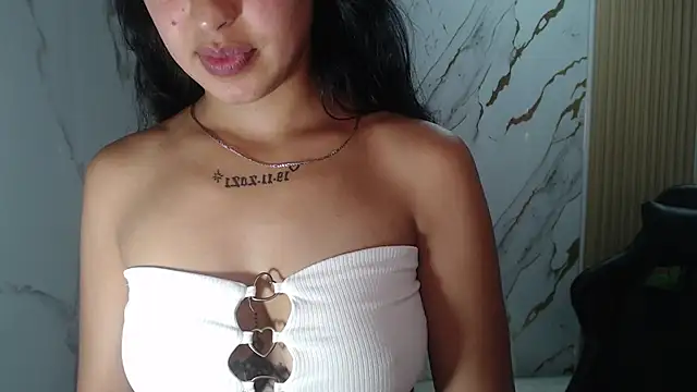 Kendall_b's cam snapshot