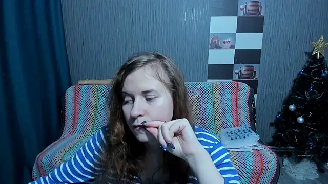 pa1e_pr1ncess's cam snapshot