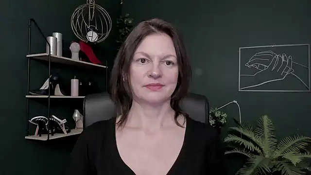 VivianWILD's cam snapshot