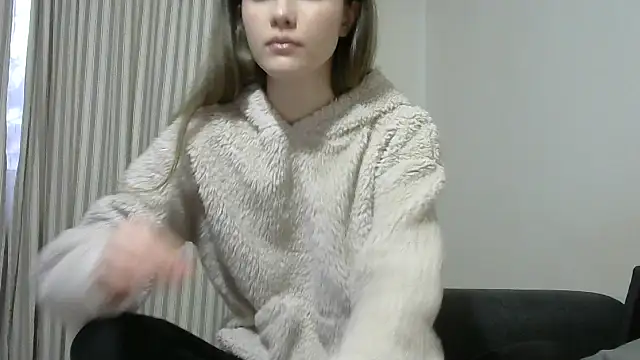 Erii18's cam snapshot