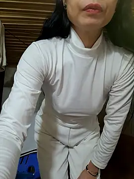 Basanis68's cam snapshot