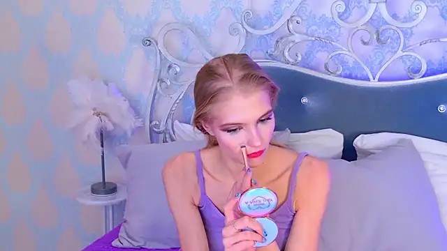 4example_Chloe live sex cam