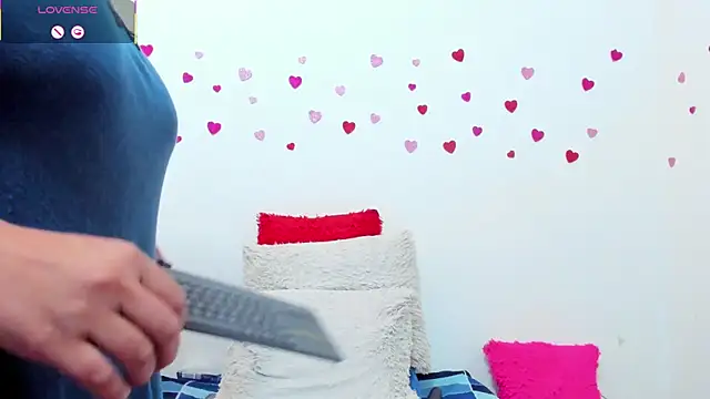 hazel_34's cam snapshot