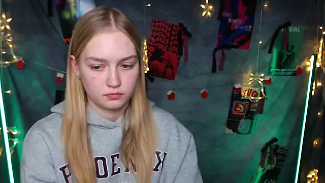 MademoiselleCl's cam snapshot