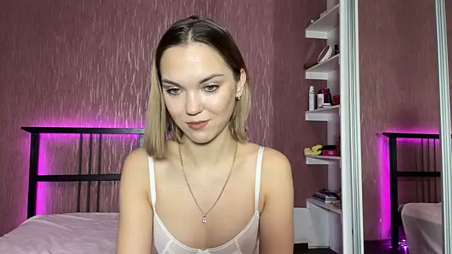 Flora_Amber's cam snapshot